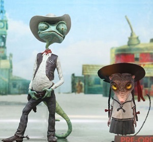 ランゴおしゃべりカメレオンの不思議な冒険 主役のランゴはあのジョニー デップ 無料動画配信 いそブログ